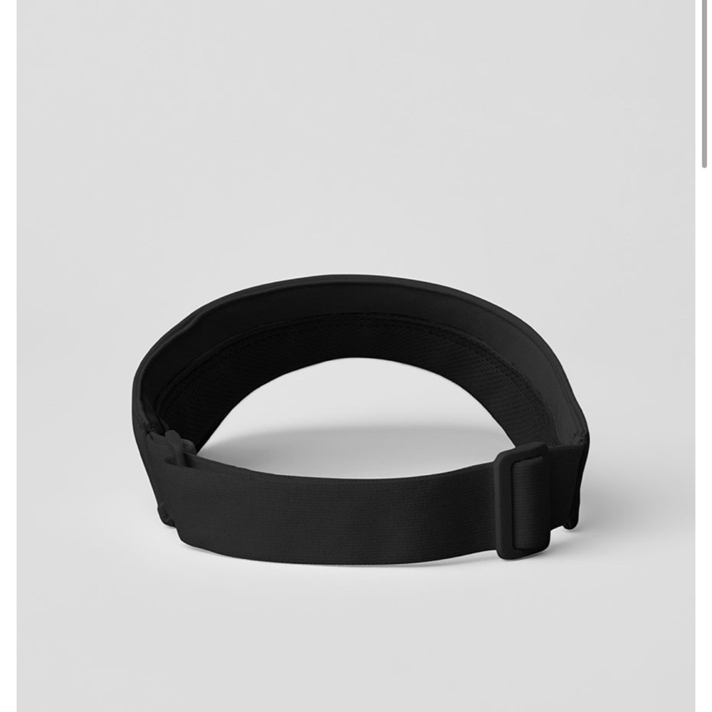 Alo Black Performance Visor NWT - image 2